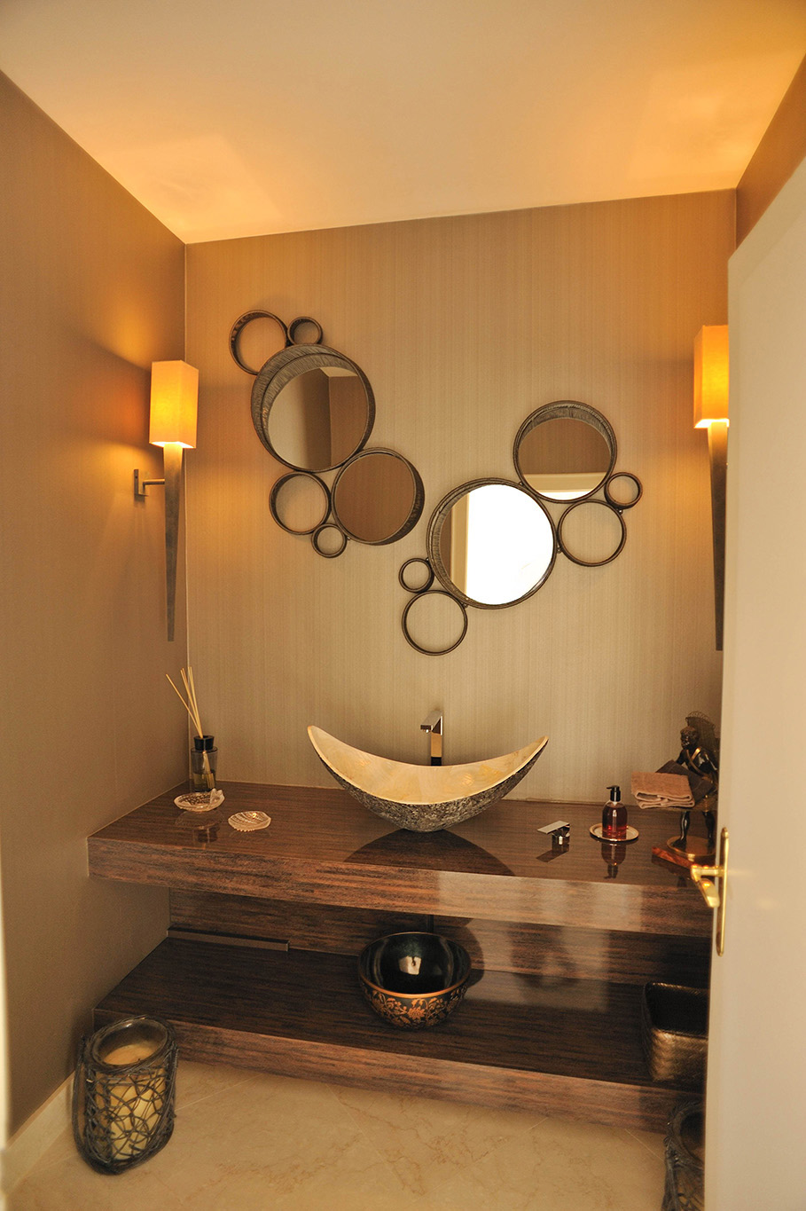 House in Cologny Guest WC